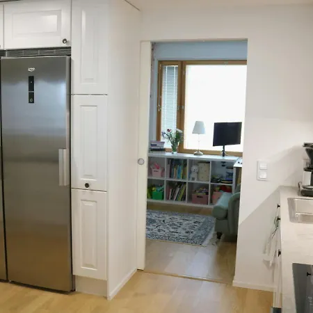 Spacious For 3 With Sauna 아파트 *
