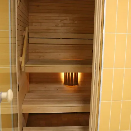 Spacious For 3 With Sauna