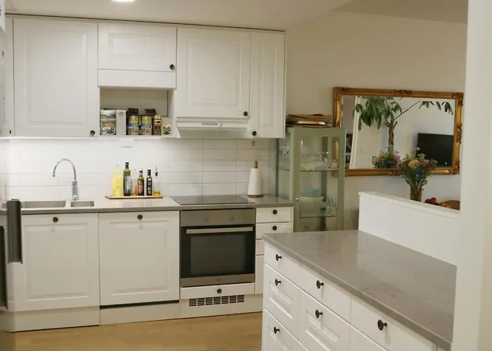 Spacious For 3 With Sauna Хельсинки